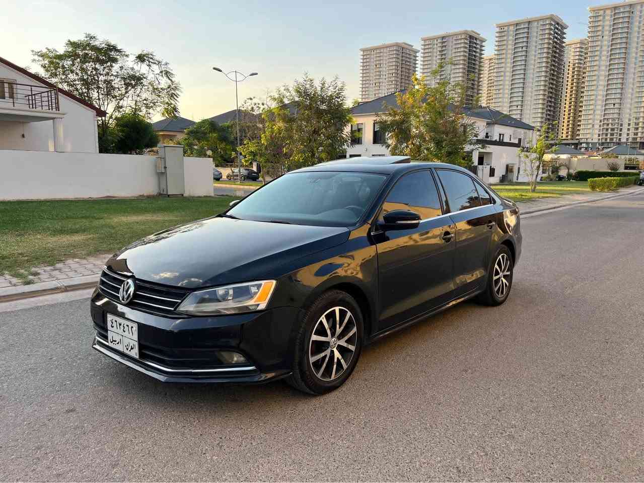 جيتا موديل ٢٠١٦ فول مواسةفات سلايد كوشين هيتةر مةكينة ١٤ توربو مةرغوب گيرو مةكينةو تةبريد هةمو شتي بةشةرتة سێ پارجةو دو پةلةي بجوك بوياغة بەبێ ژورێ  پيشو پشتي کەپسە 
*********** أربيل, العراق
