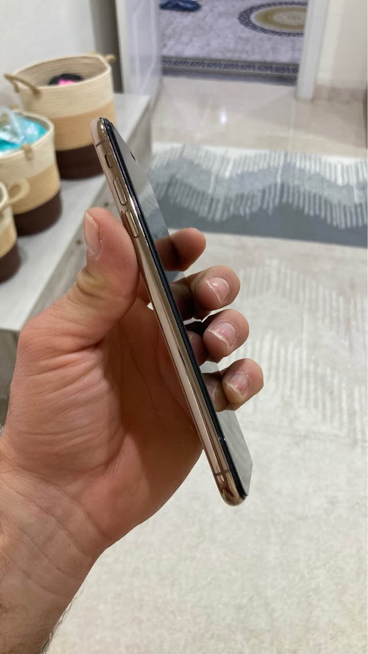 İPhone XS Max 64gb battary 75 A tanha sahsay gorwa baki bashart shasay gx aslı larasa nrxi 130 hazar أربيل, العراق


**إذا كنت صاحب هذا الإعلان وتريد حذفه لأي سبب، رجاءا أرسل رسالة إلى الدعم الفني**