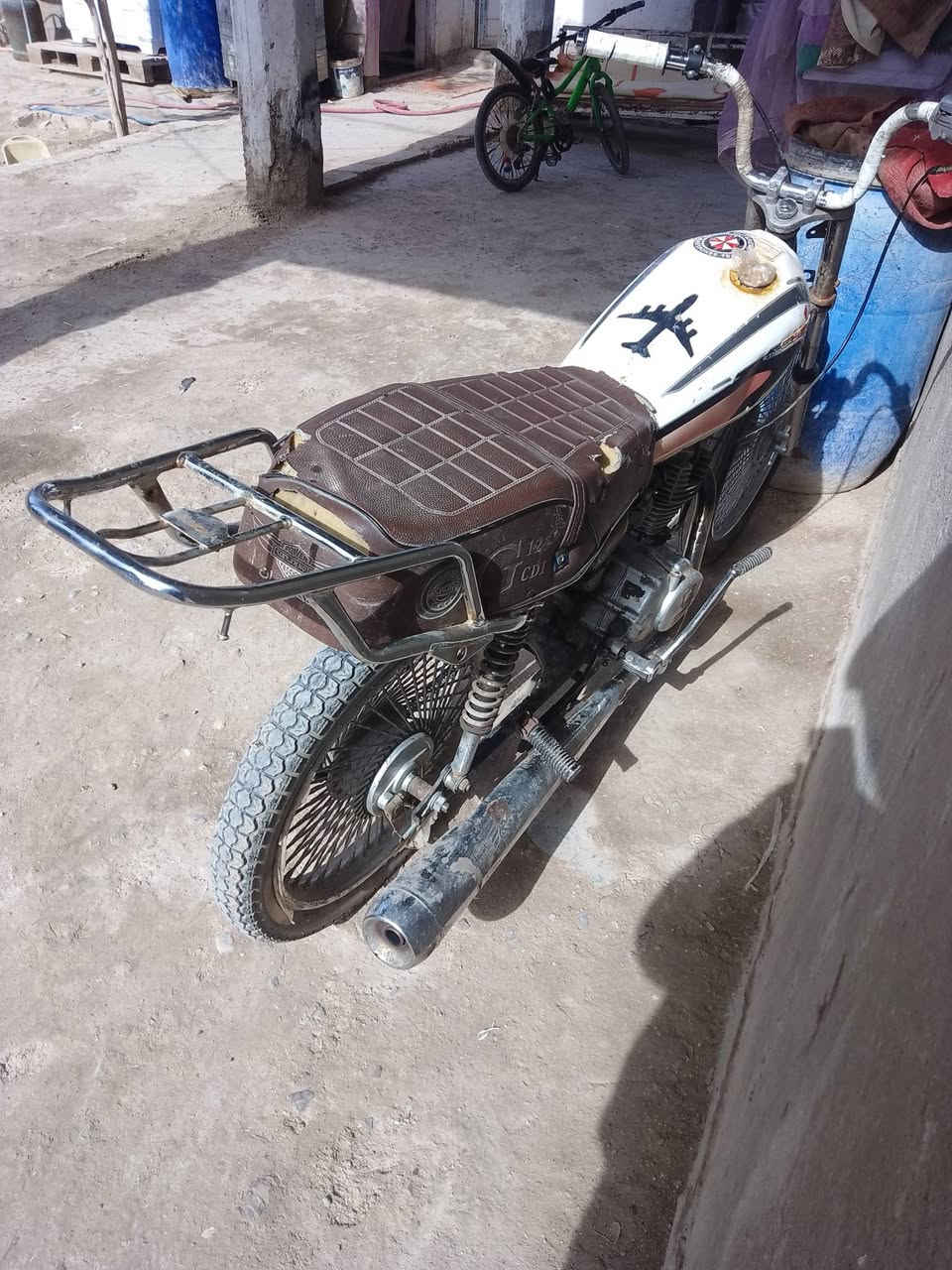 سلام عليكم دراجه تايكر ربعه كير موديل 19بدون اوراق دراجه بيع كوم حديد نقصه بريك خلفي سعر 175وبيه مجال بصيط مكاني بغداد جسر الفرنسي


**إذا كنت صاحب هذا الإعلان وتريد حذفه لأي سبب، رجاءا أرسل رسالة إلى الدعم الفني**