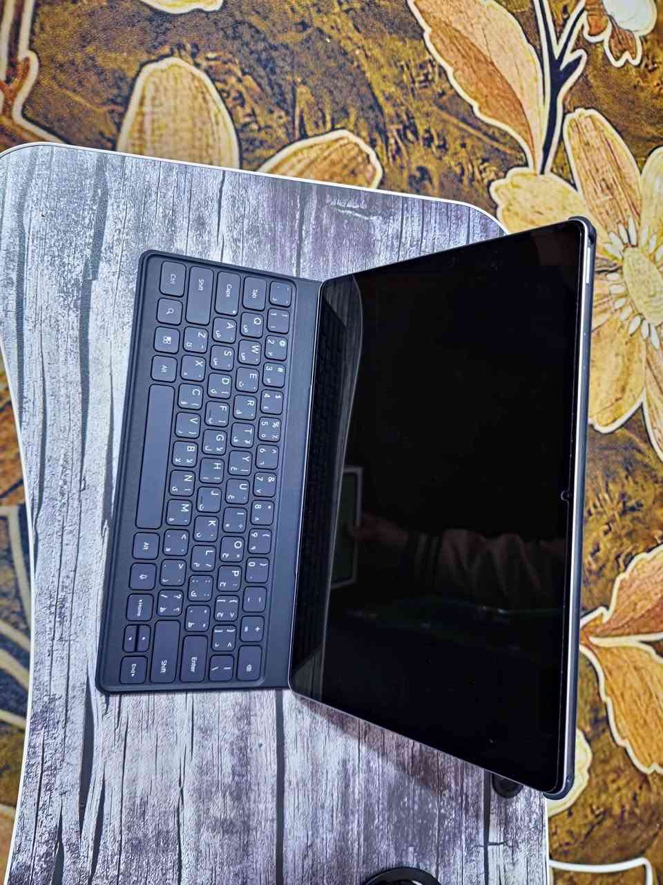 هونر ماجك باد 2 ذاكره 256 كامل ملحقات شاحنه وكيبل و كيبورد وقلم لاصق اصلي استخدام اسبوعين فقط .. 120 يجي بشاشه 144 هيرتز و 120 فريم ببجي موبايل معالج معروف النضافه فول زلغ مابي كفاله عامه مكاني البصره قضاء المدينه سعره 850 قفل اسبوعين استخدام
 *********** المدينة, البصرة
