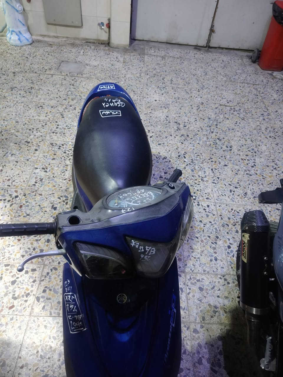 السلام عليكم دراجة بريز بغبغاء مكينة برغي ما مفتوحة بيها مكفولة دراجة حلوه كلش السعر 750 المكان كفاءات العبيدي التواصل ***********
