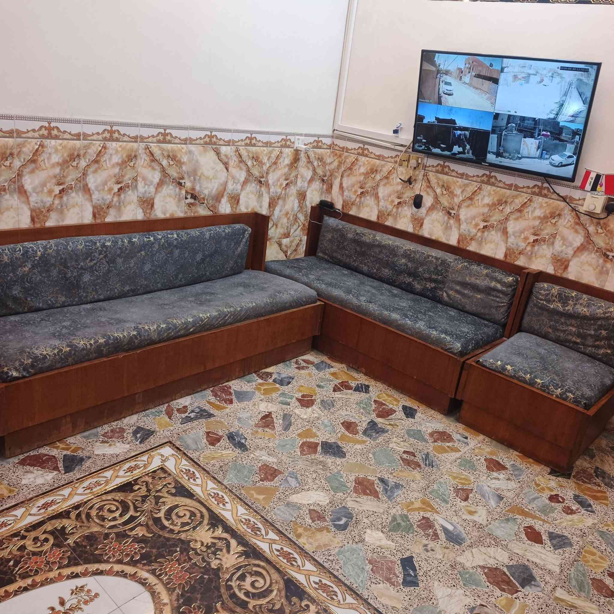 و تخم للبيع نضافه 80بل 100 مكاني كربلاء حي النضال السعر 150 او بي مجال الي يريده يخابر ابي خير او يدلل هاذه رقمي ***********
