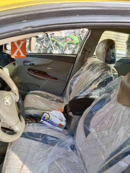 كورلا 2010للييع
بيها هواي شغلات زينه+هواي شغلات مو زينه 🫩
 لونها ليموني 🍋 يشك شك 
سياره بإسمي سنوية 2027
كير ومحرك كفاله 🌚
تواير جدد
راديتر+ ماء جديد 
بطانه+درع جديد 
مكانها / القائم حصيبة 
للاستفسار/***********
