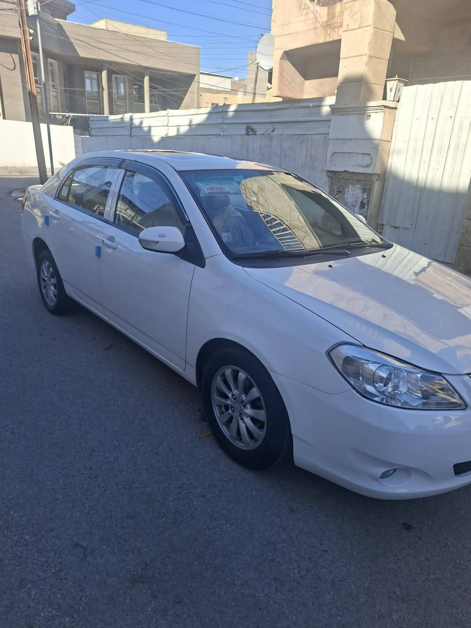 السلام عليكم ..للبيع ..بي واي دي موديل 12 بغداد رقم جديد دولي وبأسمي سيارة جدا جدا نظيفة ومكفولة كفالة عامة من كلشي بحالة الزيرو فول مواصفات ماشية 65 الف السيارة بعد احلى من الصور السعر 73$ وبالعافية لصاحب النصيب 
***********
***********
