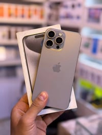 ايفون ١٥ برو ماكس • ٢٥٦ • ماستر A/AA