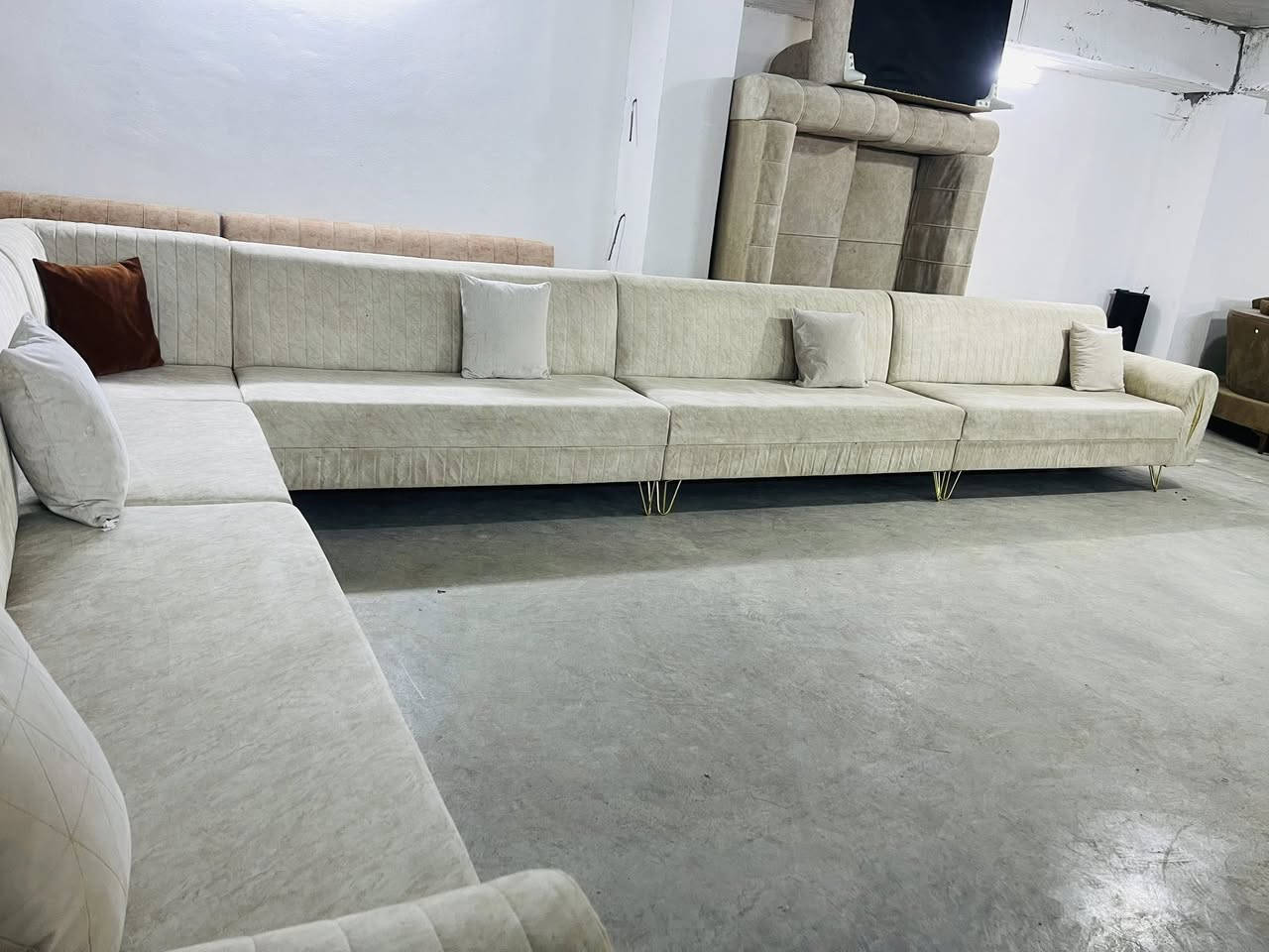 L
بەناوی خوای گەورە هاتینەوە بە ئێڵێکی 
15نەفەری دەست کرد دیزاینی کۆمپیتەری
قاچەکانی ئاسنە زۆر تۆکمەو شتێکی جوانە 
ژم0775.795.6125


**إذا كنت صاحب هذا الإعلان وتريد حذفه لأي سبب، رجاءا أرسل رسالة إلى الدعم الفني**