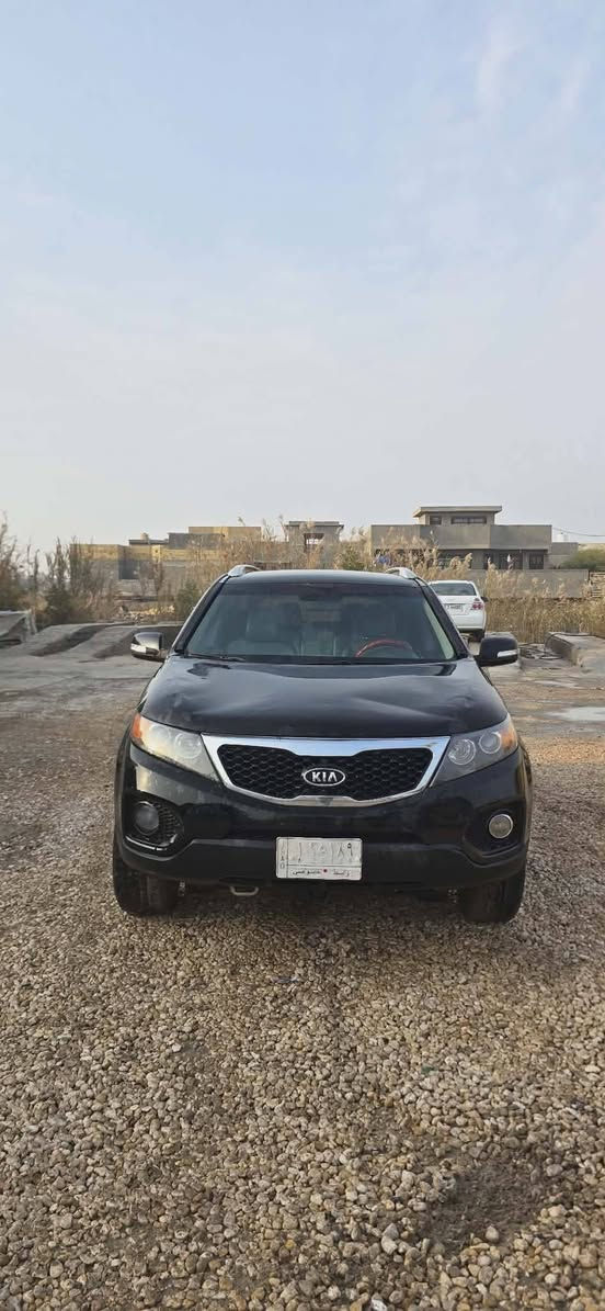 سورنتو مديل ١٢سبعه راكب مكينه وكير مكفولات السعر شده وبيه مجال بصيط مكاني حله ورديه***********
