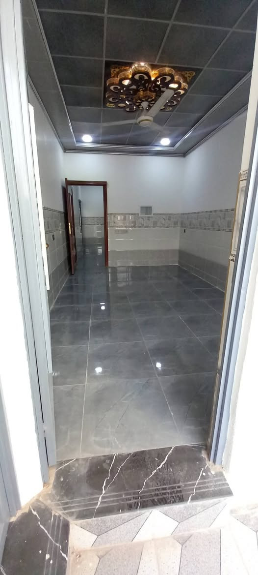 للبيع للبيع 🏠🏠 
دار في حي السماح الثانيه / قبل سايدين ٣٠ / مقابيل المدرسه والملعب / المساحه / ١٠٠ متر / البيت زيرو فارغ / اتجاه شروق / خلف بانزخانه المشاعل + سيراميك + ابواب خشب درجه أولى + نضام كامرات + نضام دكتات +
خدمات ماءفول💦+كهرب+تبليط
صنف العقار +كرت بلديه + مقدم معامله للتمليك / السعر ٦٢ مليون وبي مجال /  للأسفسار الأتصال على الأرقام + *********** / *********** / يوجد لدينا عروض في حي السماح / الأولى/ والثانيه/ والأطباء/ زراعي/ سكني/ تجاري/
