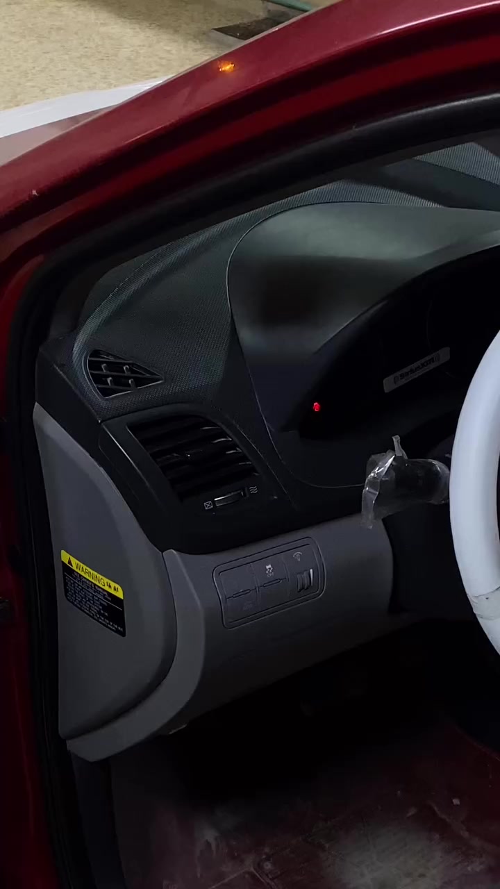 Hyundai Accent 2017
المحرك: 1.6 GDI 🔥
گير AT 6
(الحالة العامة للسيارة:)
نظيفة جداً+استخدام شخصي 
-بحالة الشركة مع وجود الكتالوگ الخاص بيها 
-تم عمل إدامة كاملة للمحرك والفيول بمب 
(المواصفات)
تبريد ثلج 100‎%‎ ❄️
نوافذ كهربائية شغالة 
نظام صوتي (راديو+AUX+USB)
نظام فرامل ABS 
حاملات اكواب امامية وخلفية 
(الضرر)
جاملغ وبنيد صبغ 
والدوسات ايضاً صبغ من غير ضرر 
السيارة ماشية 64000ml 
المكان البصرة الزبير
السعر 100$ وبيها مجال 
رقم الهاتف 
***********
***********
