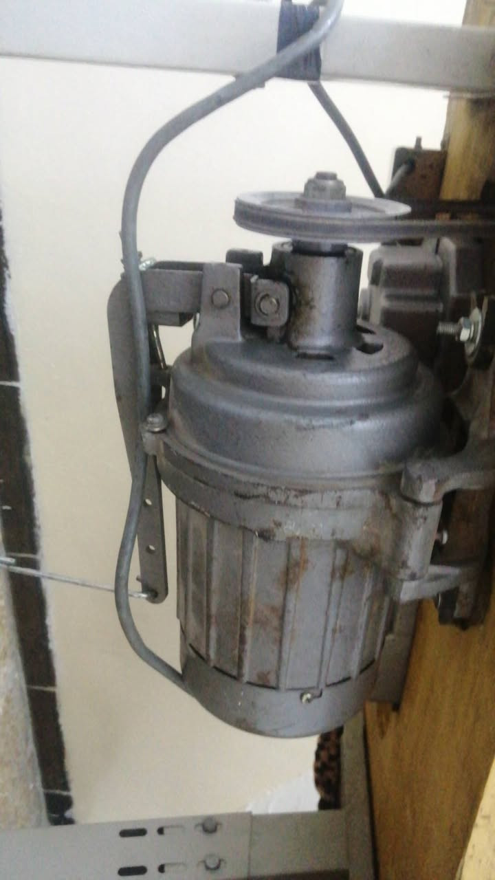 السعر 200الموصل الجانب الأيمن ***********
