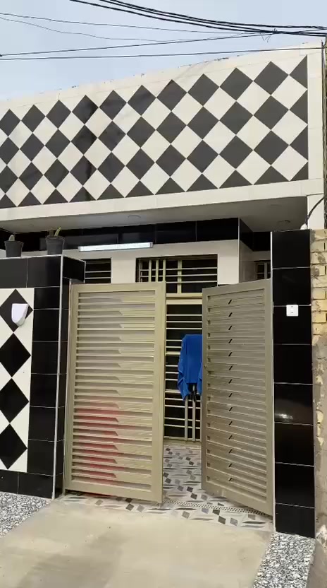 الدار للبيع
مساحه ١٠٠ متر
واجه خمسه والنزال ٢٠
طابو زراعي سند ٢٥
بناء حديث ٢٠٢٦
كامل خدمات ماء وكهرباء تبليط وومجاري
يقع في الزعفرانيه الزراعي حي المانه قرب شيخ مناف
رقم الهاتف ***********
