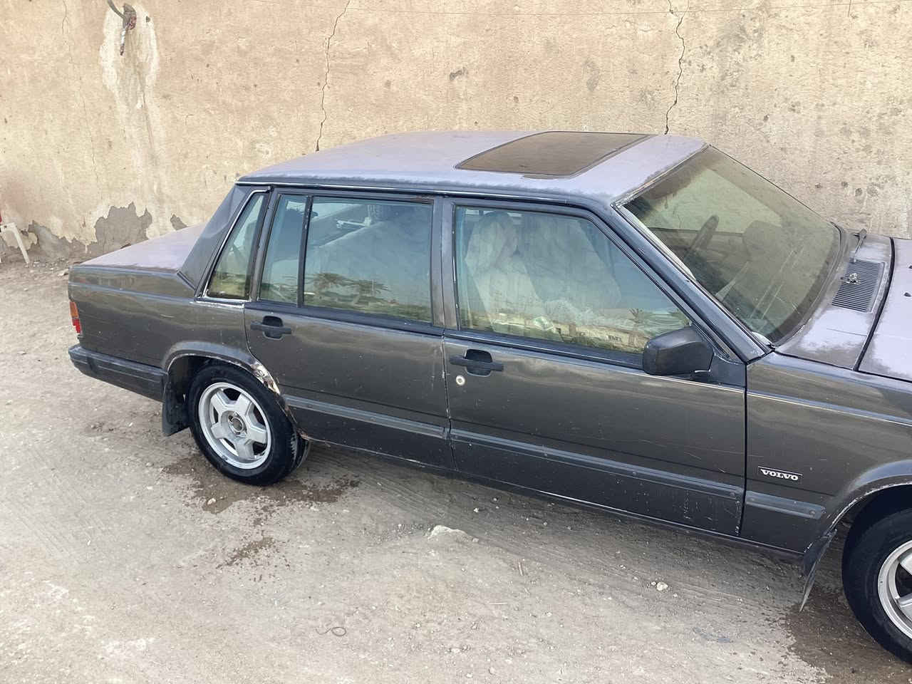 السلام عليكم فالفو موديل 91مكينه وكير أبلاد مكينه بيه تنقيص قليل كير جديد توني شاده كهربائيات كله شغاله تبريد شرط بي ليك بس غاز عوزه أريد اراوس بي واي دي أريد سياره نضيفه حتلو أنطي فرق ماكو مشكله


**إذا كنت صاحب هذا الإعلان وتريد حذفه لأي سبب، رجاءا أرسل رسالة إلى الدعم الفني**