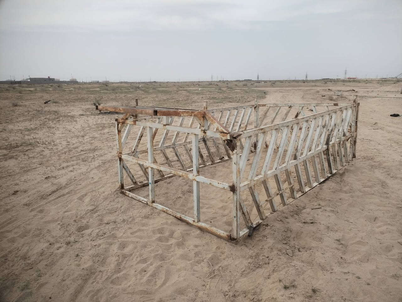 سلام عليكم ورحمة الله وبركاته محجر مل كيه بنكو سعر ١٧٥الف به مجال مكان بصره ام قصر *********** ***********
