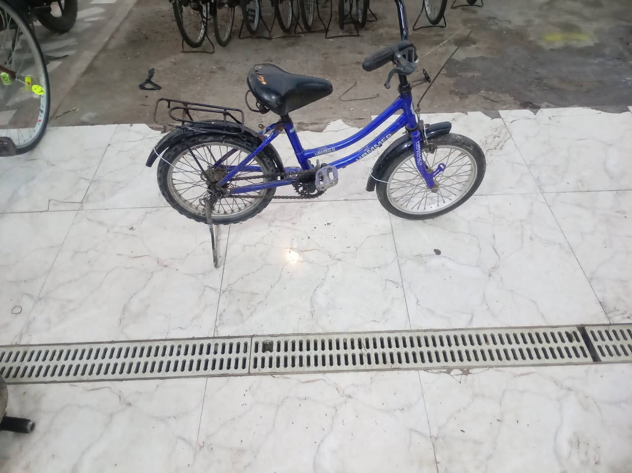 السلام عليكم بايسكلات للبيع جميع الاحجام 12 16 20 26 27 اسعار مناسبه  للستفسار ***********بي واتساب
