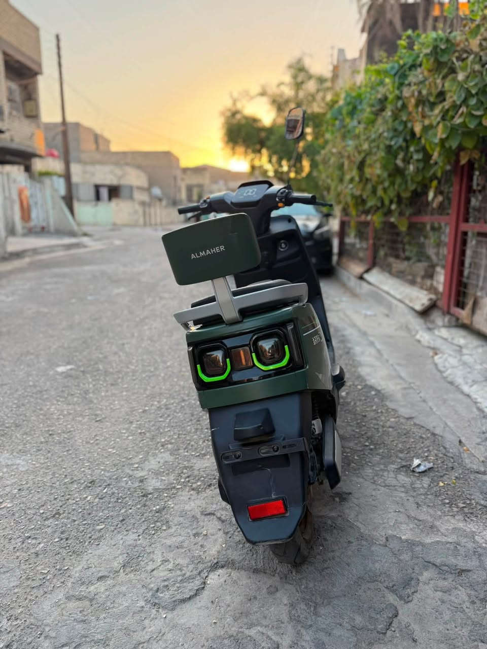 دراجه شحن
دراجه شحن ام عيون
استخدام  بسيط دراجه جداً نضيفه 3 سرع متزايده سرعتها 70
دراجه ممبدل بيها اي شي بس تاير خلفي كلشي بلادي سعرها 
650 الف 

للتواصل ***********
