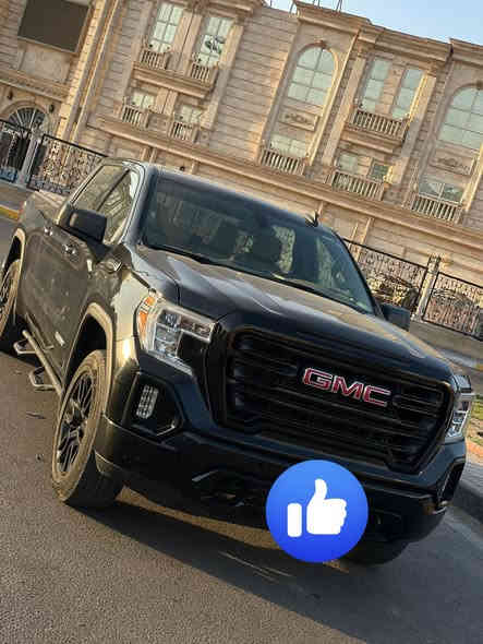 للبيع سيرا باب طويل بدي قصير  موديل 2020 رقم سليمانيه مكينه 5300 كير 10 نمر 
مواصفات البلاك ادشن ماشيه 107 الف حادثها جاملغ صبغ جاملغ وبنيد فقط باقي السياره مكفوله دفع رباعي  كشن كهرباء بصمه تدفئه كشنات وستيرن كشن منفصل مانع انزلاق وبعد مواصفات 
مكان السياره بغداد 
السعر 30 الف دولار 
للاستفسار (***********)
