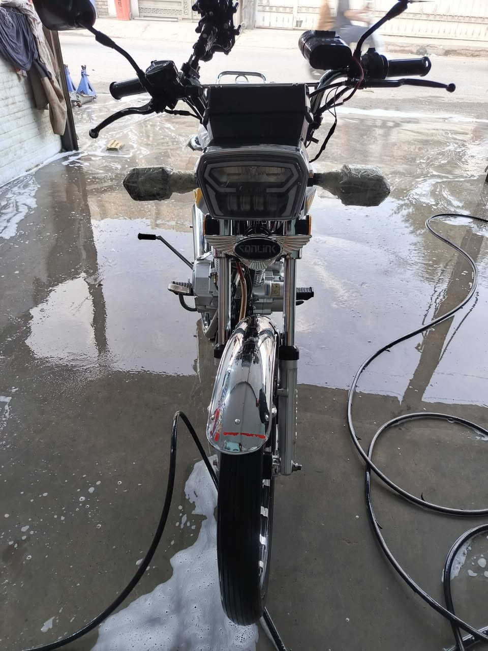 السلام عليكم للبيع سولنك 24 نازله بل 25 دراجه كفاله مكان بلديات بغداد السعر 750 شراي يتصل ***********
