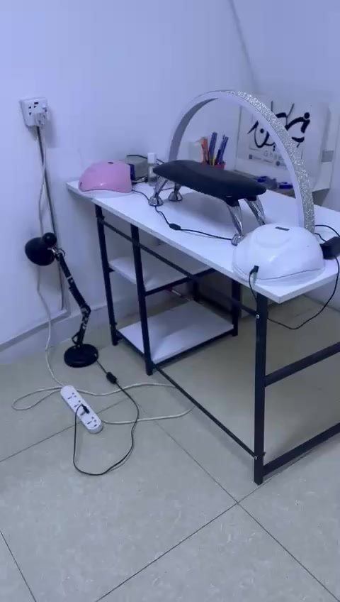 للبيع كلمن وسعره
للاستفسار 
***********
