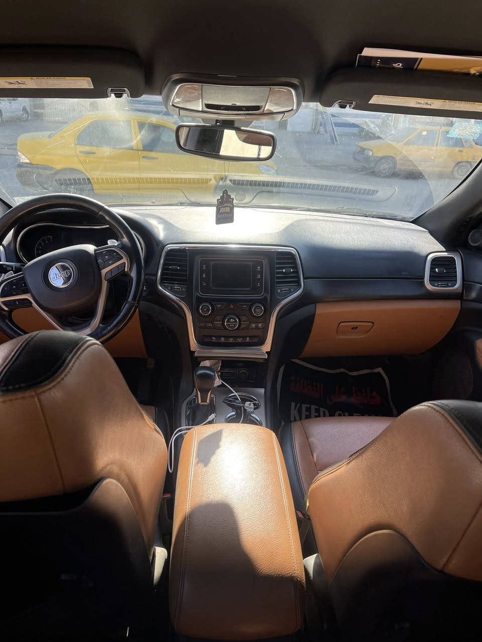 السلام عليكم للبيع او مراوس حسب الرغبه ١٧ وارد رقم واسط تحويل ثاني يوم  كير مكينه تبريد خير من الله تخم تاير كله جديد مابيه نقص مواصفات معروفه وواضحة كدامك صبغ قطع ابيع حزام فديو وسونار كدامك اقره المنشور زين واتصل رجاءً 
السعر١٥٢ مجال بسيط 
مكاني بغداد المشتل 
*********** احمد متوفر واتس
