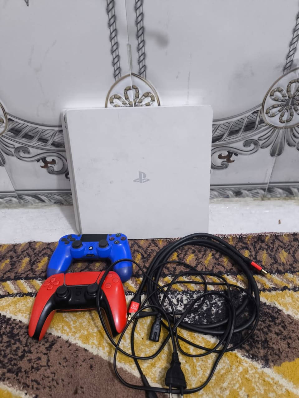 بلي فور سلم لوك ستيكر معا جويستكين كامل ملحقات بسعر  ٢٥٠ وبي مجال يفوتكم ولله


**إذا كنت صاحب هذا الإعلان وتريد حذفه لأي سبب، رجاءا أرسل رسالة إلى الدعم الفني**