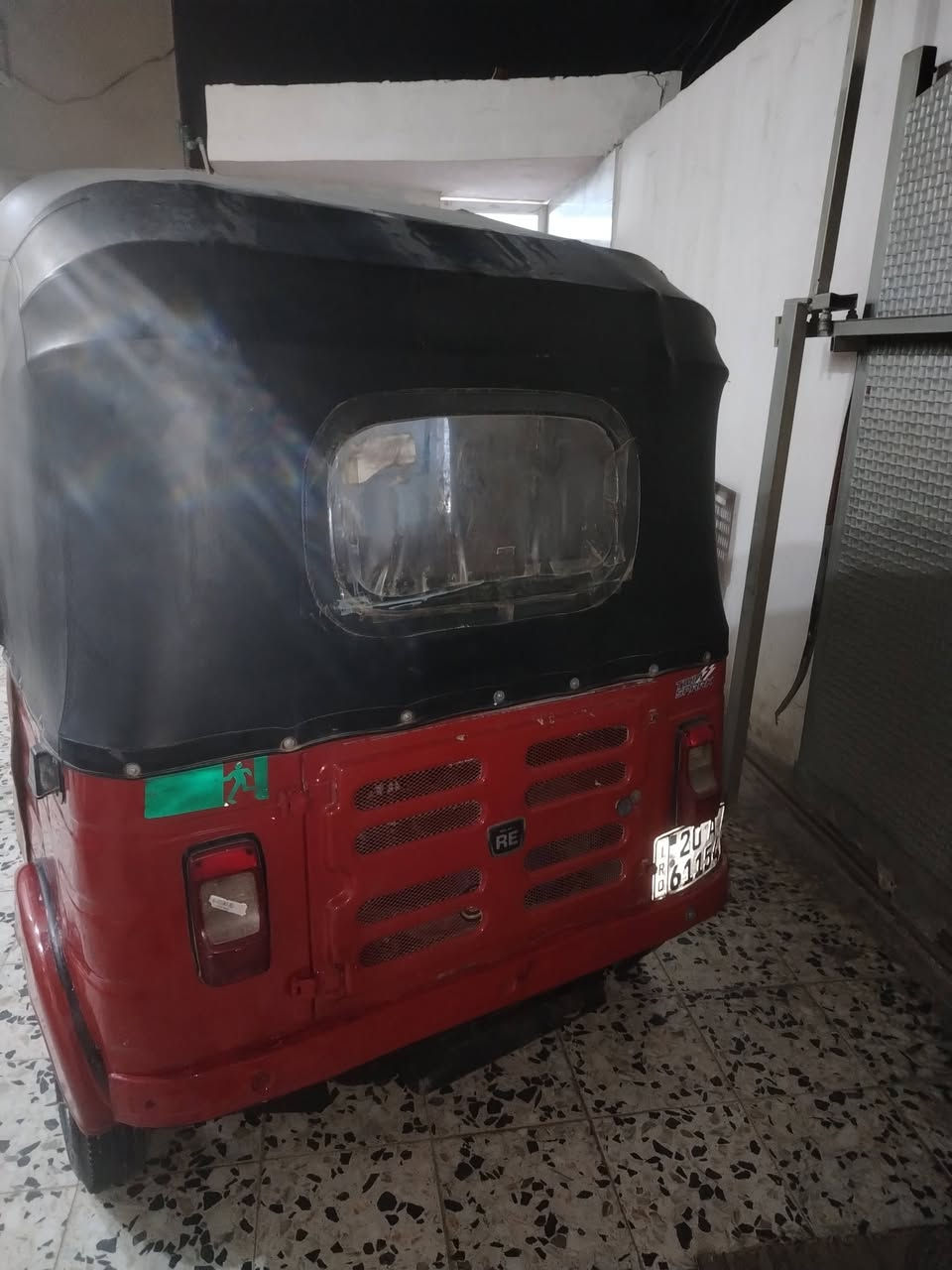 يالله تكتك للبيع 18 مكينه كير خير من الله تخم تاير رقم نكليزي للاستفسار الاتصال ***********
