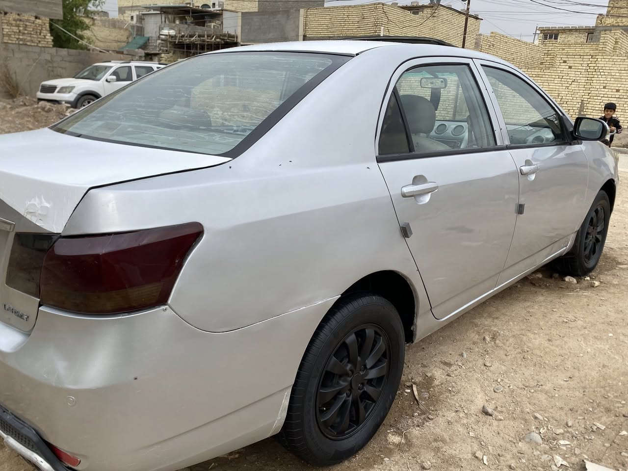 سلام عليكم بيوايدي موديل 2013 مال مصرف ماعرف شكد مطلوبه ماعليه حجز رقمه الماني سنويه كارتونيه كيرمكينه بيكاجو مكفولات سياره مصبوغه حزام اثر جراد جاهزه ابيع واقع حال مكان سياره بغداد سعر32🫡***********
