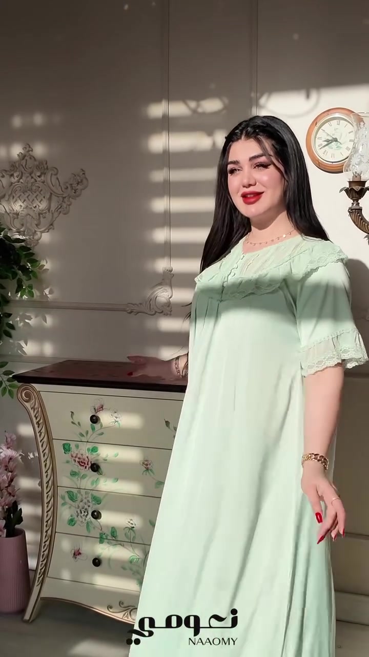 لأن الأناقة تبدأ من التفاصيل… ✨

اختاري دشداشة الستان بتوقيع نعومي، بخامة ناعمة وتصميم أنيق يمنحكِ إطلالة راقية وإحساسًا بالراحة طوال اليوم.

السعر: 40 ألف
📍 متوفرة لدى فروعنا:

المنصور مول بابيت
زيونة – شارع الربيعي
الأعظمية – شارع الضباط
العمارة – ميسان


**إذا كنت صاحب هذا الإعلان وتريد حذفه لأي سبب، رجاءا أرسل رسالة إلى الدعم الفني**