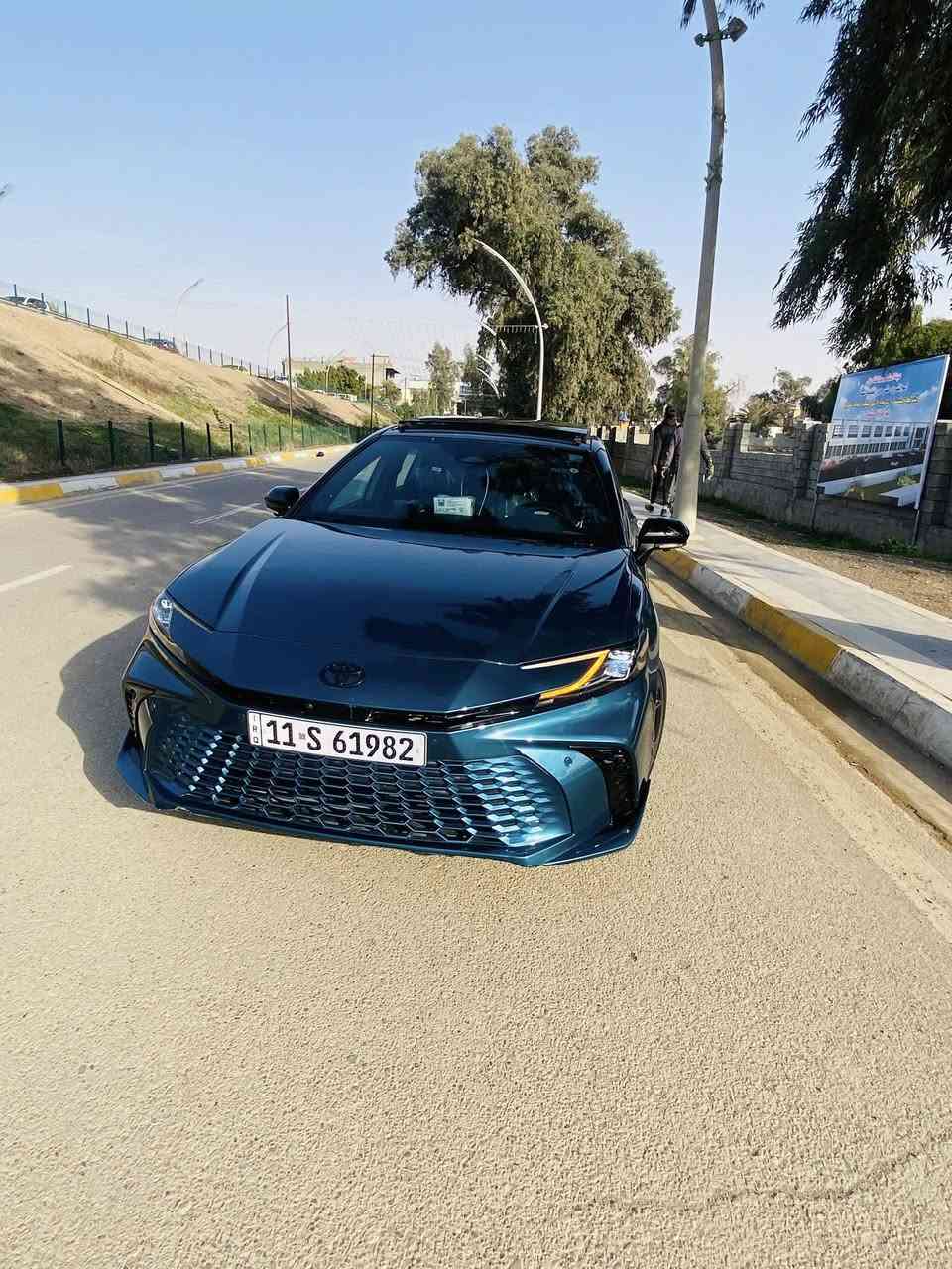 𝟐𝟎𝟐𝟓 𝐓𝐎𝐘𝐎𝐓𝐀 𝐂𝐀𝐌𝐑𝐘-𝐗𝐒𝐄
تويوتا كامري (XSE) موديل : 2025

وارد : امريكي

اللون : ازرق جويتي  

عداد المسافة : 6000 ميل سيارة بعدها زيرو جديده

البجم كلة مغلف PPF

حجم المحرك : 2.5L (4.سلندر) هايبرد

 ملاحطة السيارة : الضربة خلفية بسيطة  بدون شواصي بدون ايرباك صور الحادث بالمنشور موجودة 

التصليح كالاتي:

 الجنطة والدعامية الخلفية فقط صبغ فقط   يعني قطعة وحده صبغ وباقي بارد بالجاملغات الخلفية 

كافة الايرباكات سليمة %100

المواصفات : 𝐗𝐒𝐄

فول فول مواصفات 1/1

نظام مراقبة انتباه السائق Driver Monitoring System (DMS)
فتحة سقف بانورما

داخل ليـــد بيلادي

كيـــج الـــكتـــرونـــي

شـــاشـــة كبير لمـــس

شحن وايـــر ليـــس

كاميرات 5 (امامية ،جوانب ،خلفية )360درجة

ابـــواب  بصمة

بصمة تشـــغيـــل 

تشغيل عن بعد (𝐑𝐄𝐌𝐎𝐓𝐄 𝐒𝐓𝐀𝐑𝐓)

هاند بريك بصمة

اوتو هولد (𝐀𝐔𝐓𝐎 𝐇𝐎𝐋𝐃)

اوتو ستارت (𝐀𝐔𝐓𝐎 𝐒𝐓𝐀𝐑𝐓)

اوتو ستوب (𝐀𝐔𝐓𝐎 𝐒𝐓𝐎𝐏)

رادار امامي (تحديد مسار)

‏‎رادار جانبي (نقاط عمياء)

‏‎رادار خلفي (التحذير من الاصطدام)

‏‎حساسات امامي

‏‎حساسات جانبي 

‏‎حساسات خلفي 

نظام (𝐄𝐂𝐎)

نظام (𝐍𝐎𝐑𝐌𝐀𝐋)

نظام (𝐒𝐏𝐎𝐑𝐓)

مانع انزلاق+𝐀𝐁𝐒

فول تحكم استيرن

استيرن هيتر

كشنات جلد (تدفئة،تبريد)

كشنات كهربائي

كشنات هيتر

تبريد لمس

تبريد مركزي

لايتات 𝐋𝐄𝐃 ليد عدسة زينون

بكلايتات 𝐋𝐄𝐃 ليد

ويل كروم قياس 19

‏‎تفاصيل اكثر الاتصال علی الرقم   

السعر 278 وبيها مجال 

WhatsApp ☎️ ***********
