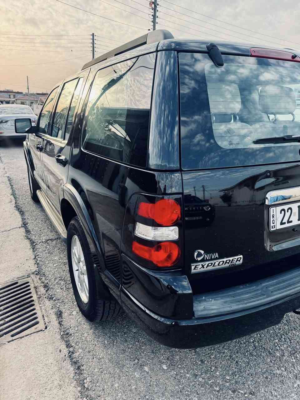 للبيع
فورد اكسبلور 2010 خليجي شركة نيفا 

فول مواصفات 1/1 XLT

4*4فور ويل 

محرك (4000 )V6 المرغوب 

7 راكب تبريد 3قطع مركزي 

ماشيه 157 الف كيلو حقيقي 

السياره جديده جدا على ايد وحده من الزيرو 

مكفوله كفاله عامه من الصبغ والضربه (تعديل بارد مكان واحد فقط )بدون عيب او نقص دبل سويج كتلوكات الشركه بيها تخم تايرات جديد سياره داخل خارج وضع شركه 

رقم وهزه وفحص وسنويه كلها جديده وبأسمي تحويل بشرط رقم اربيل مكانها اربيل

السعر 115$ شراي اتصل وتدلل 

للاستفسار *********** /***********
