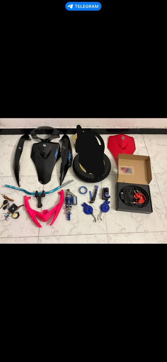 سلام عليكم غراض للبيع قيم واخذ راديتر ١٢٠ عام كفرات ماكس عدلة ستيرن وركبه ١٤٠ عام سكنس ثعلب عضمة مال سكليتر ١٤٠ عام خطين بولبرنات 
مكاني بغداد غزاليه 
واتساب ***********
