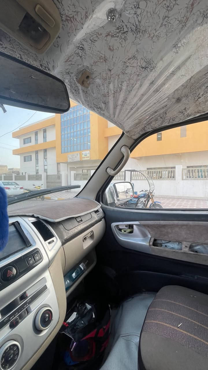السلام عليكم
جنبي h1 موصليه سنويه عضم عاج اكفلك عشائر وما عليهه حجز مال جناي حلوه وتخبل كهربائيات كلهن شغالات كلوبات اشاير دشبول كله شغال سماعات دمام مسجل شاشه لمس السعر 45 مكاني ميسان قضاء علي الغربي 
واتساب + اتصال ***********
