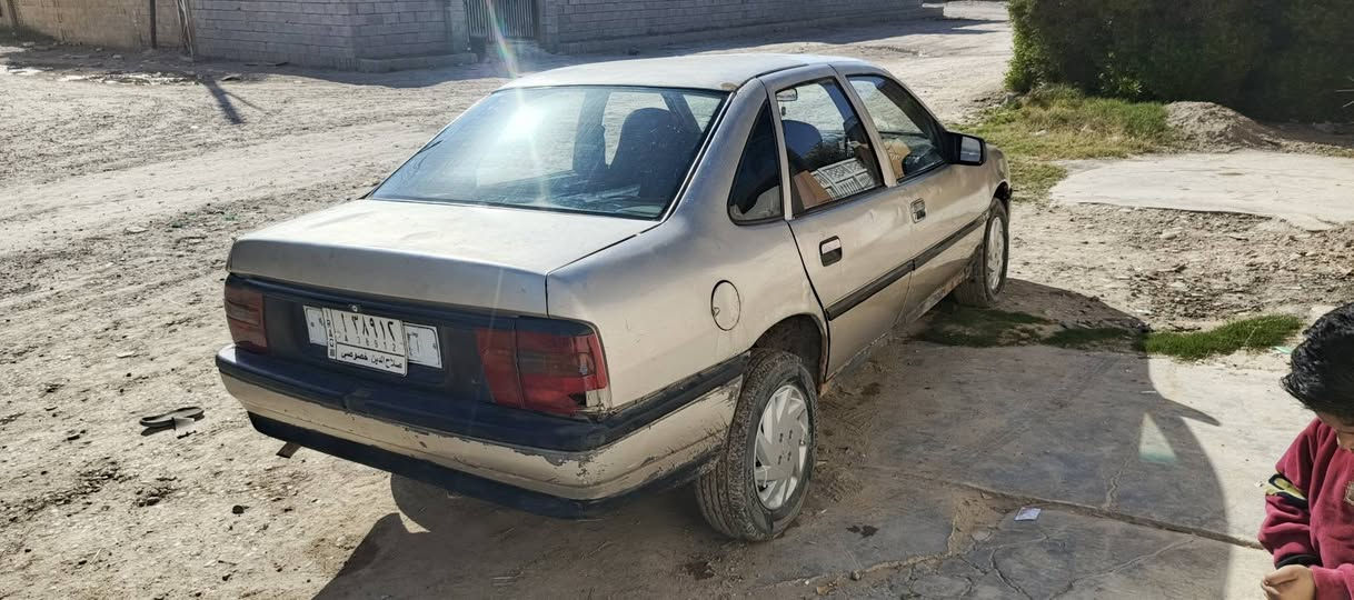 للبيع فكتره مديل91محرك.2000 نوزل سنويه بعدماصقطة مكان سامرء السعر 18 وبيها مجال تفاصل اكثراتصل ***********
