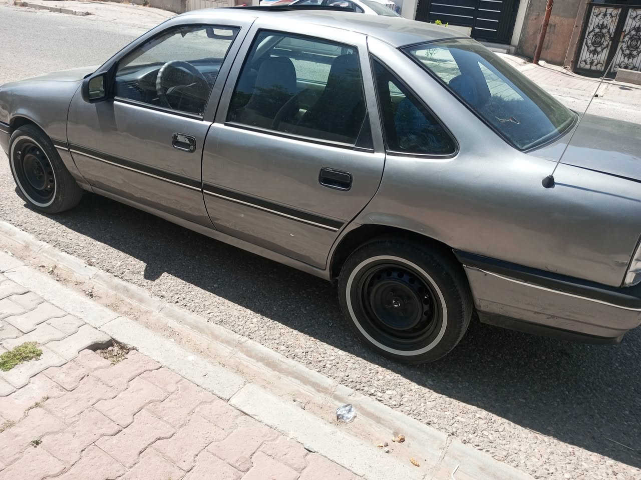 السلام عليكم اوبل فيكترا موديل 92 كركوك بطاقه بنزين حجم مكينه 18 دوش سياره جاهز *********** مكينه كير شرط +تحويل سعر 36
