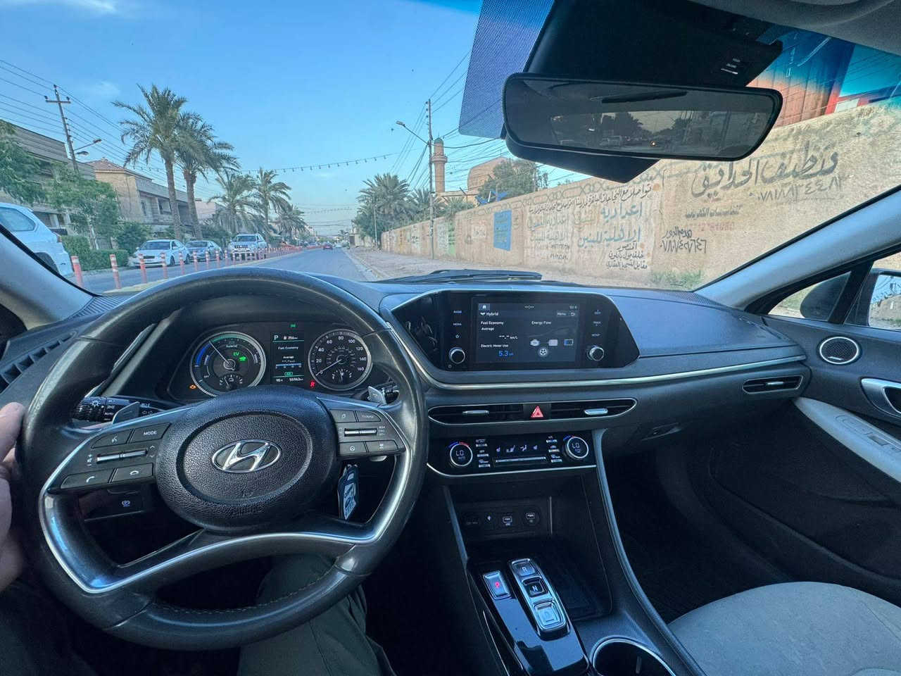 سوناتا ٢٠٢١
ماشية ٥٦ الف كيلو وارد امريكي فول عدا الفتحة هايبرد /مكينة ٢٠٠٠ تنفس طبيعي 
نظام سستم سماعاتBose محيطي 
شفتات تبديل داخل كريمي كشنات تدفئة 
رقم بغداد حديث نافذة واحدة 
بيها بنيد وجاملغ بالوارد وبيها حادث ببغداد باب خلفي سكن و جاملغ خلفي موضح بالصور ومصلحة
دبل بصمة
السعر 158 ورقة وبيها مجال
المكان /بغداد السيدية
الرقم / ***********
