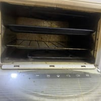 فرن كهربائي • شغال • حي الطيارة