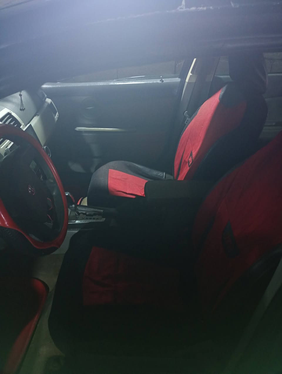 دافنجر للبيع 2007
السعر 40ورقه 
سنويه لل2027

راعيها يريد تحويل 
سيره حلوه ونضيفه 
للأستفسار اتصل***********
