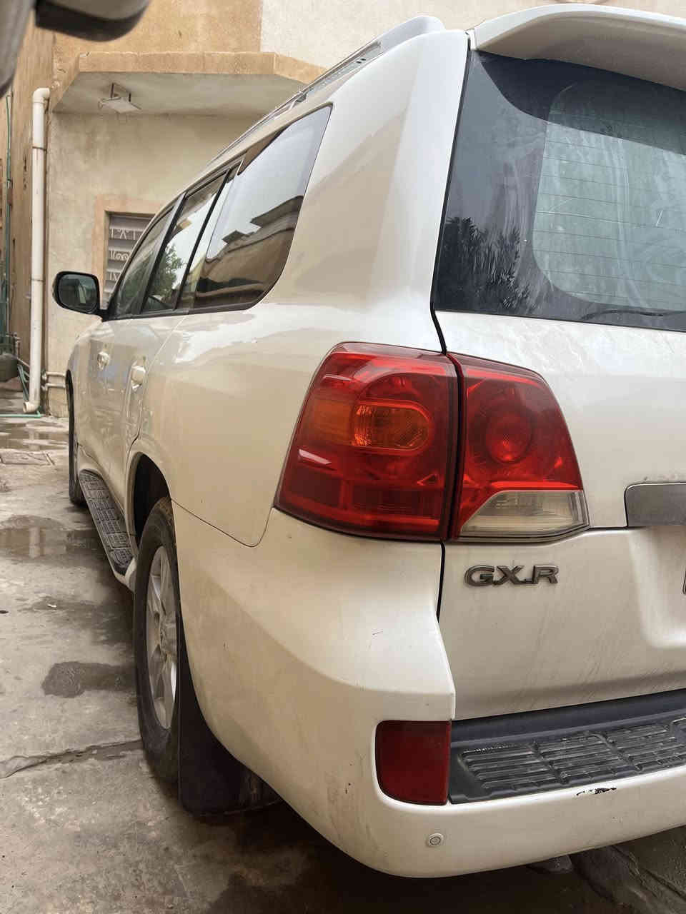 سلام عليكم للبيع جكساره 2014 رقم اربيل انكليزي السياره كاز بدون تصفيح سوفت بلاد بيها صبغ بنيد والباقي مكفول السياره جاهزه السعر310الاستفسار ***********
