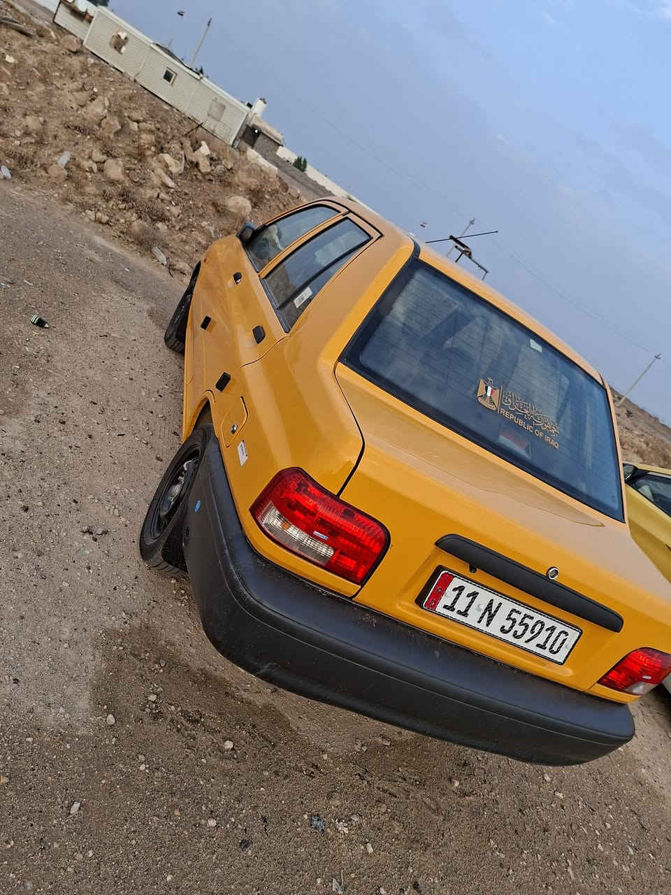 السلام عليكم 
السعر 75$وبيها مجال حك الجيه 
مكفوله من الضربه والصبغ فقط شخطين بلجاملغ الخلفي 
كير مكينه تبريد كله جديد بلادي 
حداديه بلادي 
دوشمه قماره وكشنات وارضيه 
السياره مثل ما موضح بلصور جديده وخير من الله 
رقم بغداد :بسمي موجوده بلحله الورديه 
رقم الهاتف *********** غير متواجد على الفيس
