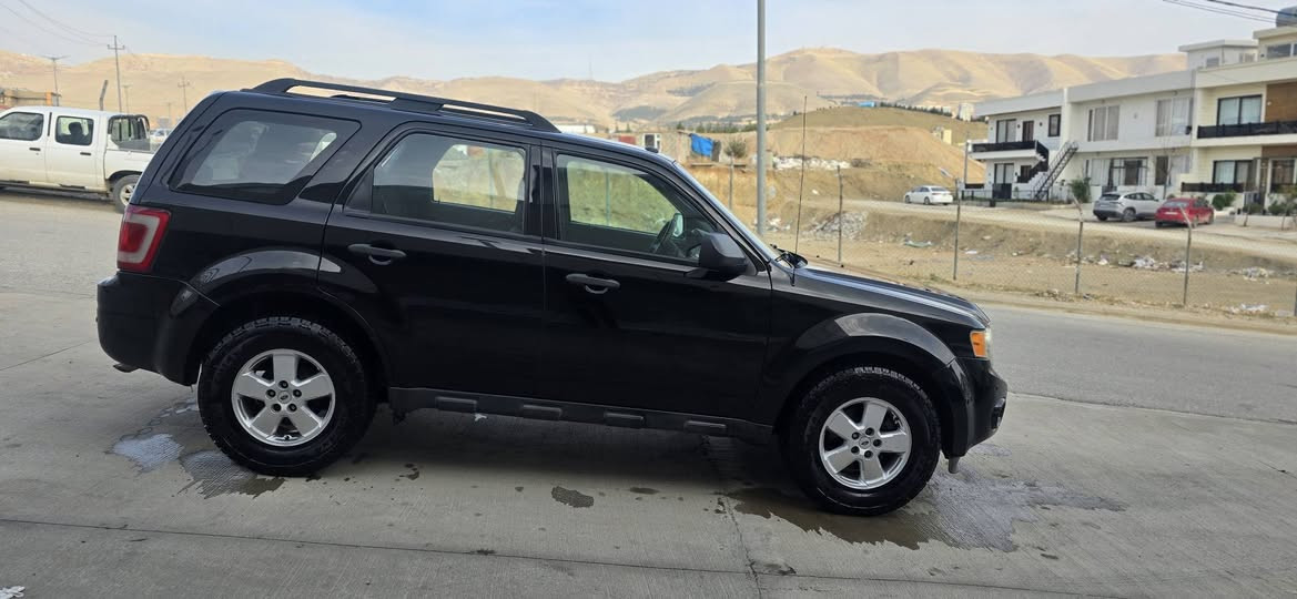 Ford escape
***********
رةنكي رەشی قەتران
سيارةكة فول فول مواسفاتة بەس سلاید نیە
تحكمي سةرسوكان
کۆدی دەرگا
تراكشن كونترول
شاشة ئايباد
سيستةم بلوتوز.و حاسة
كاميرا بيشةوة و دواوة
كير وو مةكينةي بةشةرت
تةحويلو غرامة بةشةرت
كارةباياتي بة شةرت
جوار تايةي تازة
سةنةوي تازةية ٢٠٣٠تازەیە
رةقةم سلیمانی
لايت زينون
بي بۆیاخ6بستؤن
نرخي ١٠٩ معامةلة السليمانية, العراق
