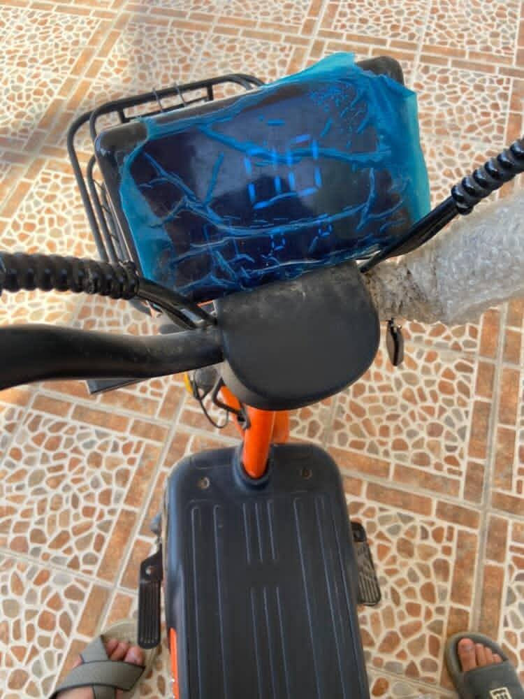 السلام عليكم
دراجة شحن للبيع حجم 16 سويج وبصمة عدد ثنين لايت لد ثلاث سرعات سرعته 60 يقرة بالشاشة بطارية عدد اربعة استخدام ماصارله شهر

السعر 370وبي مجال. رجاءا مو شراي لا تعبني

للتواصل ***********
