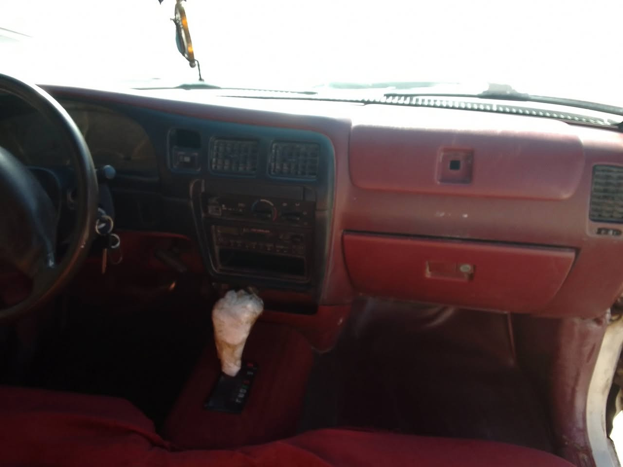 السلام عليكم /بيكم موديل٢٠٠٠ سنويه ٢٨ رقم بصره تحويل مباشر سياره خير من الله محوره ونجي صبغ عام للاستفسار ***********
