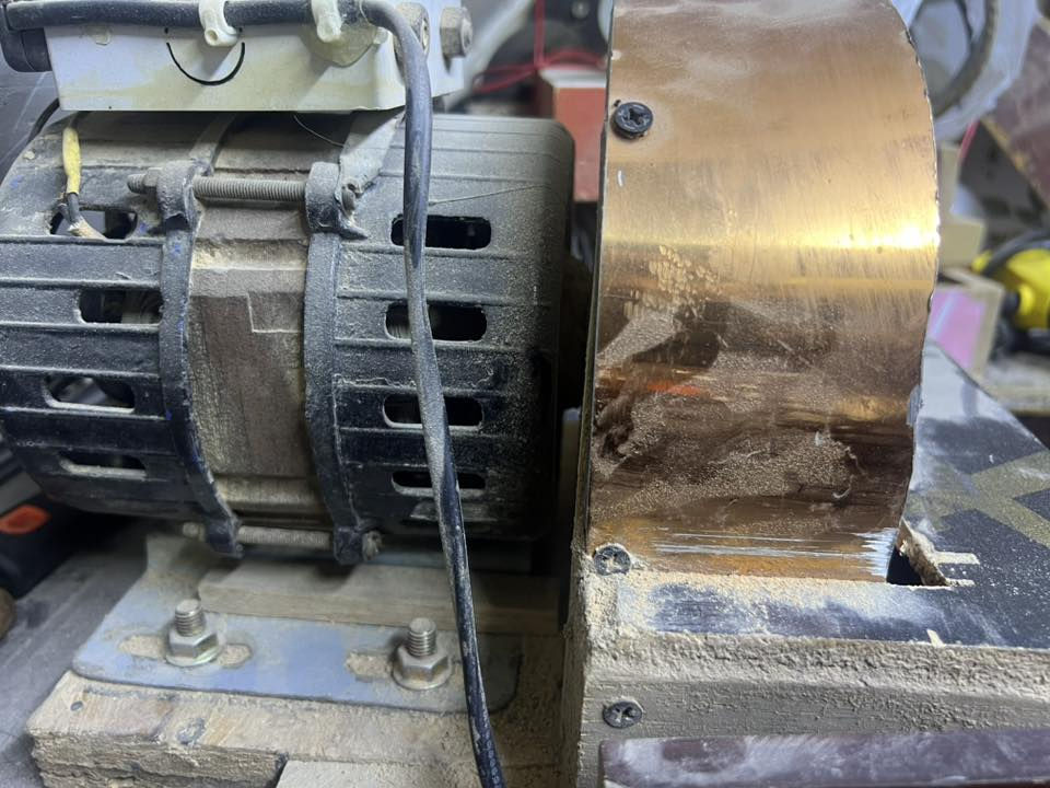 منشار تخريم كهربائي
للبيع 
***********
