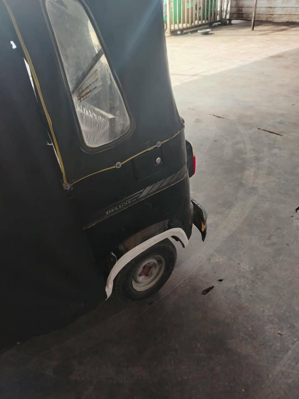 للبيع موديل20شهر ال12اورق اوراق يعني محسوبه عل21دشبوال21جاهزه للشغل عنواني حله الحمزه الغربي اشراي يتصل ***********
