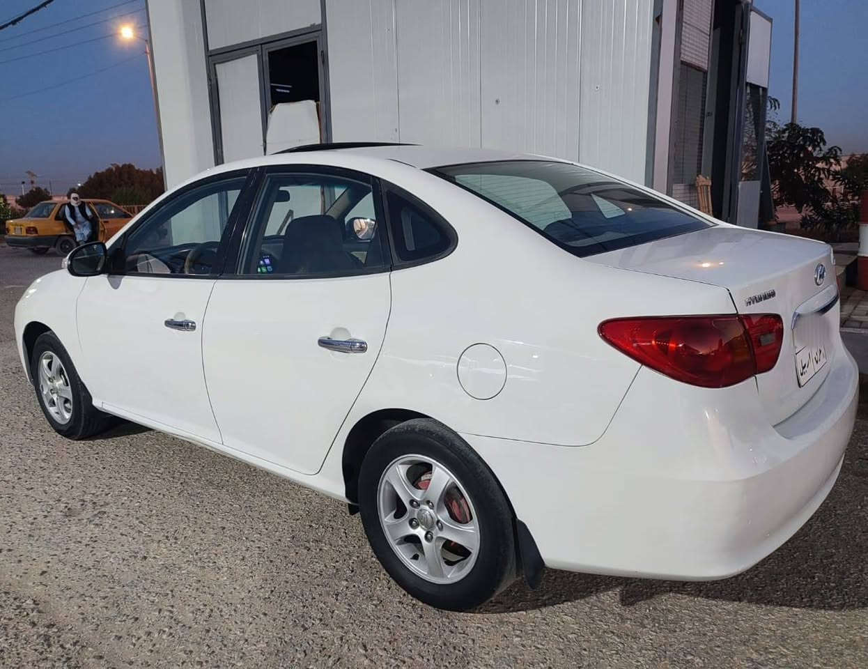 س/ع للبيع او مروس ب افيو
الانتره ٢٠١٠ خليجي فول ١/١ مكينه ١٦٠٠ دكشن عالي رقم اربيل وكاله أو تحويل بشرط سياره مكفوله من ضربه أو تبديل عده بنيد صبغ وكارتات بسيطه سياره حلوه وجاهزه مكينه وكير مكفولات حداديه عايزه تبريد ثلج اي استفسار *********** مكان نجف مشخاب
