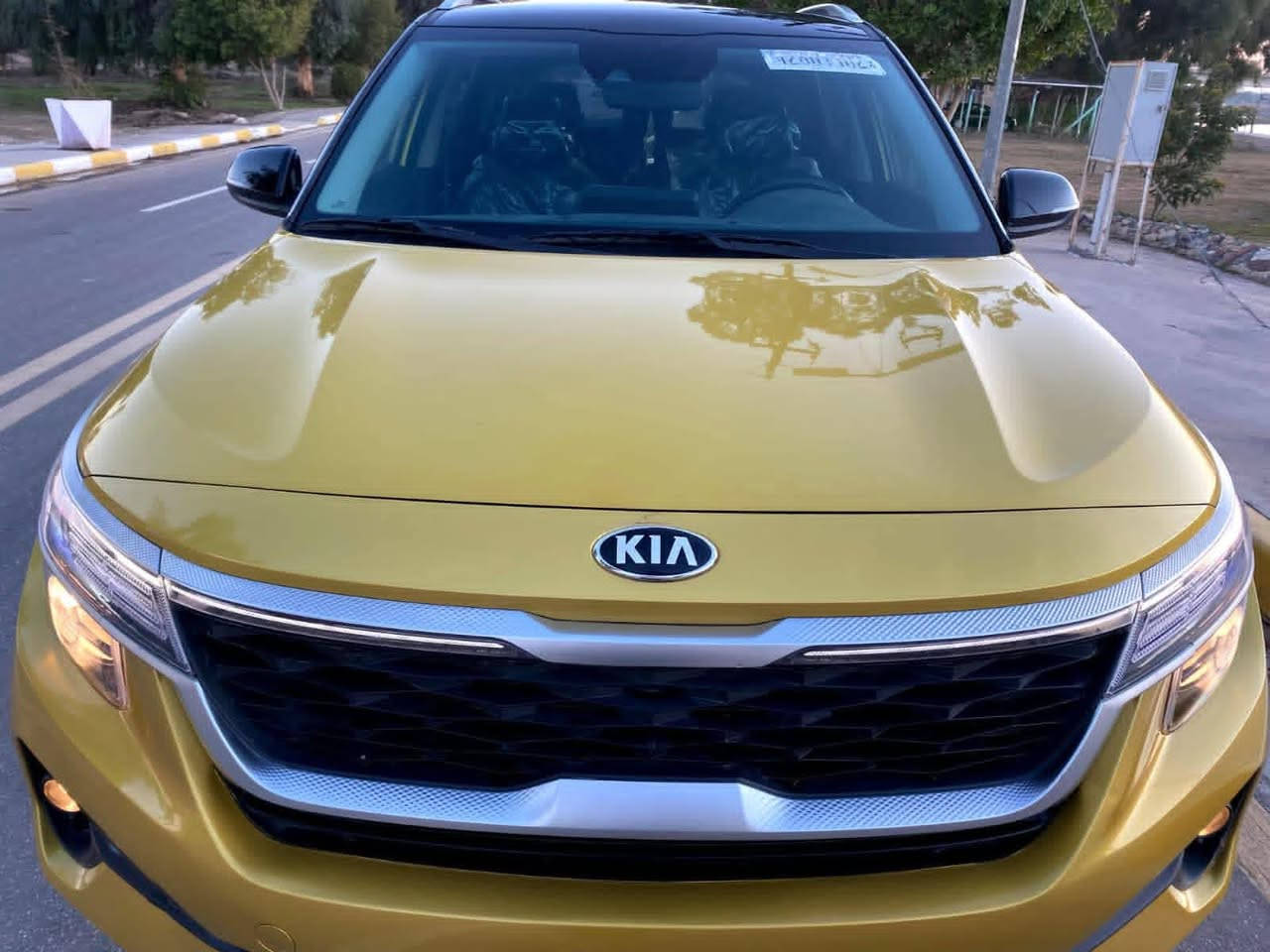 كيا سلتوس للبيع ماشيه 40 الف مال دكتوره السياره s مواصفات الSمعروفه تو كلر بلاد صور الحادث موجوده بالمنشوره موديل 2021 مكينه 2000 دوش (رقم بغداد) مشروع وطني 
سعر البيع 165 
بيع وليس مراوس
*********** 
***********
