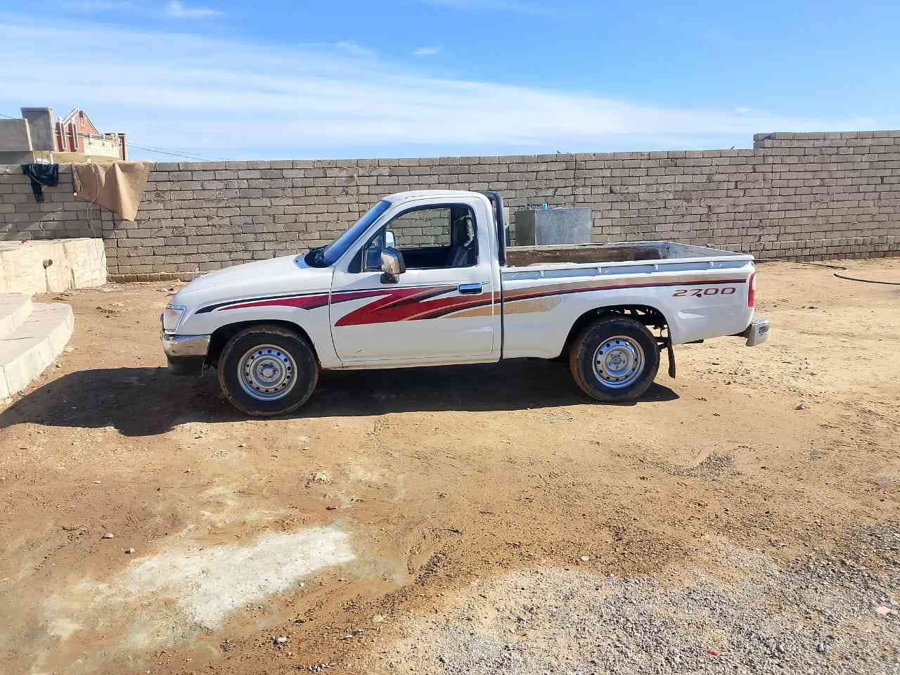 سلام عليكم بيكم اللبيع موديل 2001 رقم صلاح الدين دولي مكان صلاح   الدين بيجي  ***********
