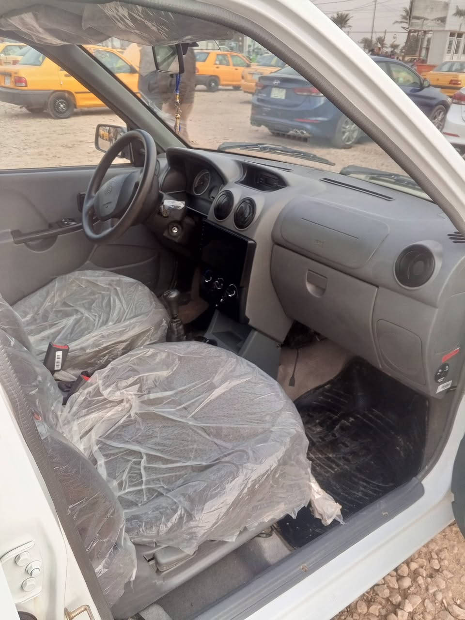 السلام عليكم للبيع سايبا 2025 السياره زيرو ما ماشيه 2600 سعر السياره ب 80 وبيها مجال مكاني بغداد تقاطع النهروان الاستفسار على هذا الرقم ***********
