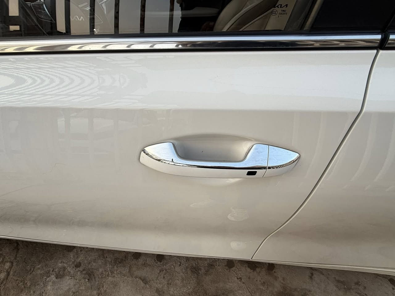 كي 3 
موديل 2024 فول مواصفات داخل بيجي يدة نيكل تبريد قطعتين 
للتواصل ***********
ملاحضة / السيارة بيها كرت بالجاملغ الامامي مقدر اقل الشبر 
السعر 138 قفل مكانها نجف .
