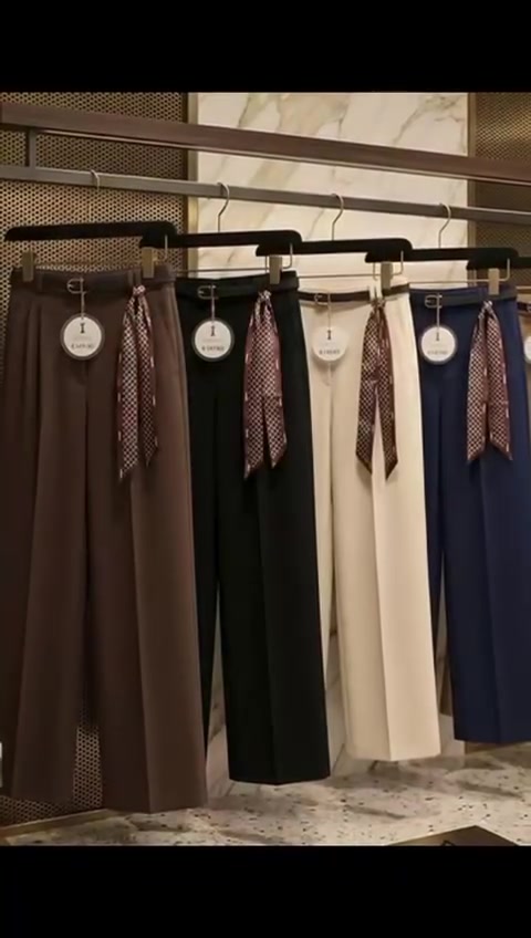 جديدنا كيلوت قماش ،👇💥💯👖👚👗🥰🥼👕 العنوان خانقين شارع مصرف مجمع حبيب مول-ازياء عدنان هاتف محل ***********
