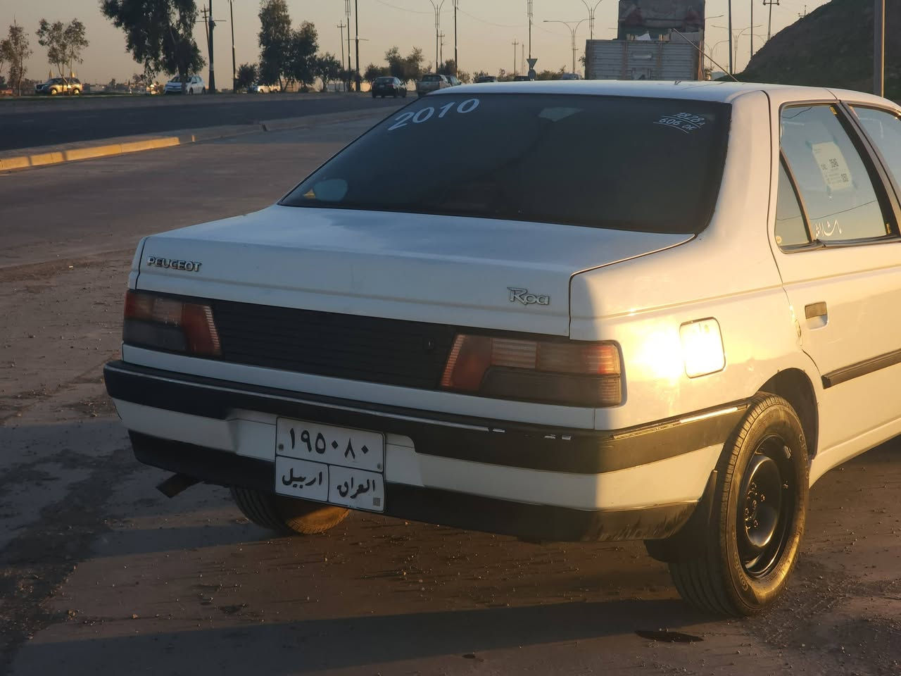 بيجو روا 408/ 2010
سيارة حلو و نضيفة

بدون صبغ

سنوية ساقطة ٦ اشهر

تبريد و تدفة شرط

مكان سيارة كركوك 

للاستفسار ***********
